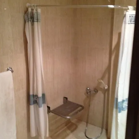 Hotel Puerta De Santillana Reocin