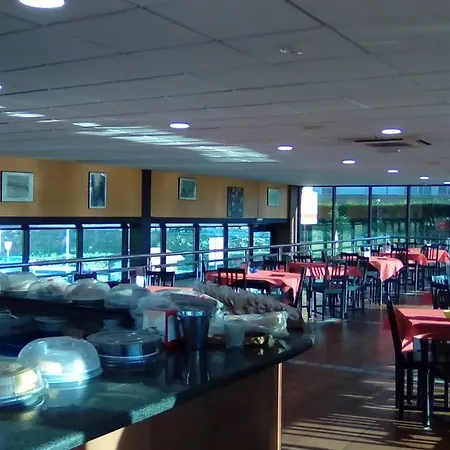 Hotel Puerta De Santillana 3*