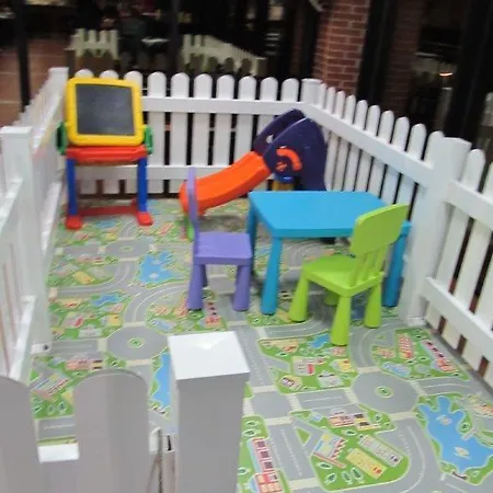 Puerta De Santillana Hotel 3*