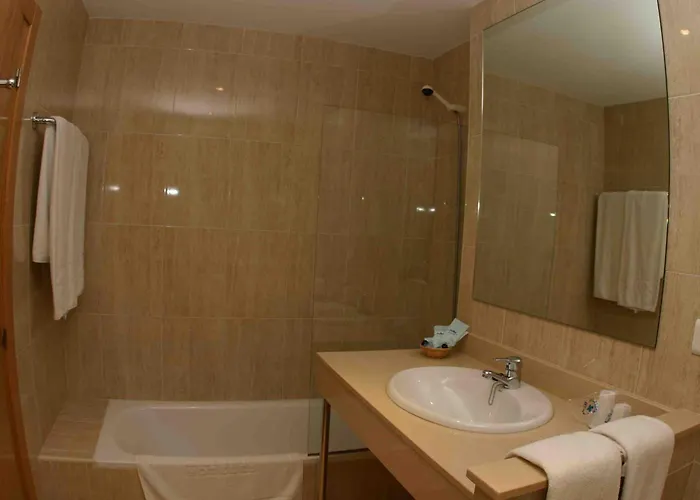 Puerta De Santillana