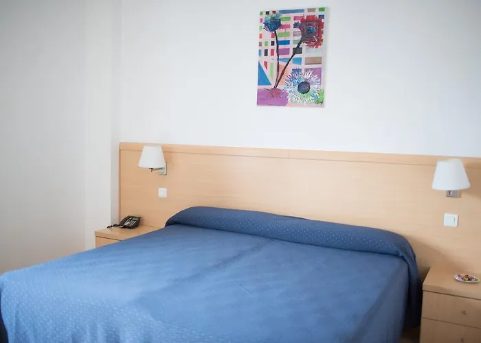 Puerta De Santillana Hotel 3*