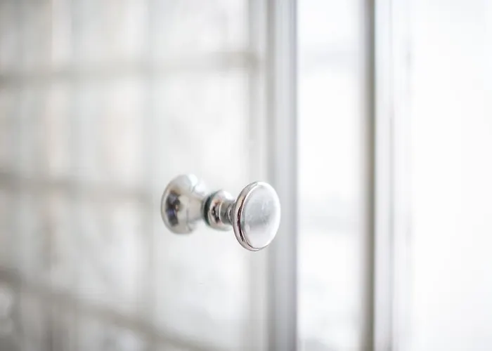 מלון Puerta De Santillana 3*