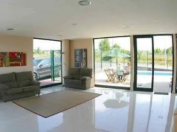 Puerta De Santillana